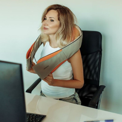 Ролков масажор за врат Zenet ZET-757 с нагряване