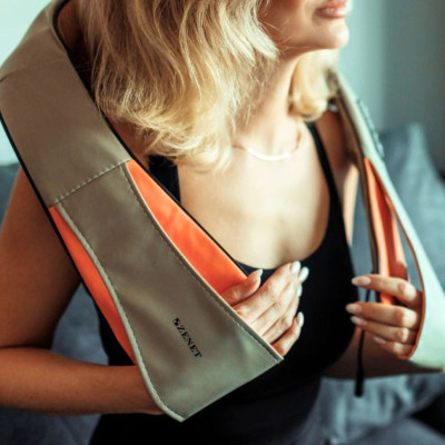 Ролков масажор за врат Zenet ZET-757 с нагряване