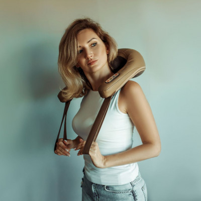 Nackenmassagegerät mit Heizung und Timer ZENET ZET-759